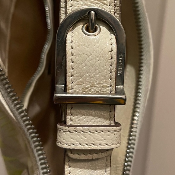VERSACE // y2k versus half moon leather fabric logomania pochette bag - Picture 7 of 8